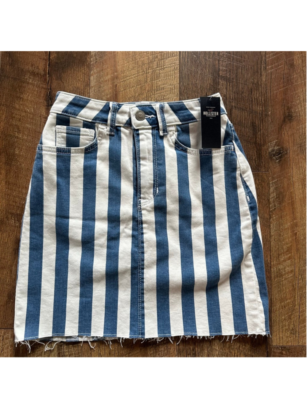 Women's Hollister Striped Denim Skirt Size 00 Blue White Summer - Picture 2 of 10